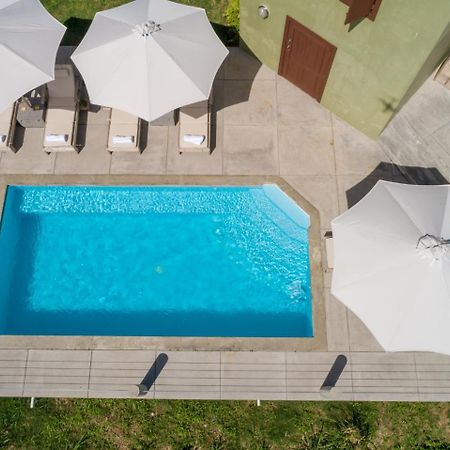 Pagua Bay House - Oceanfront Cabana'S Marigot Exterior foto